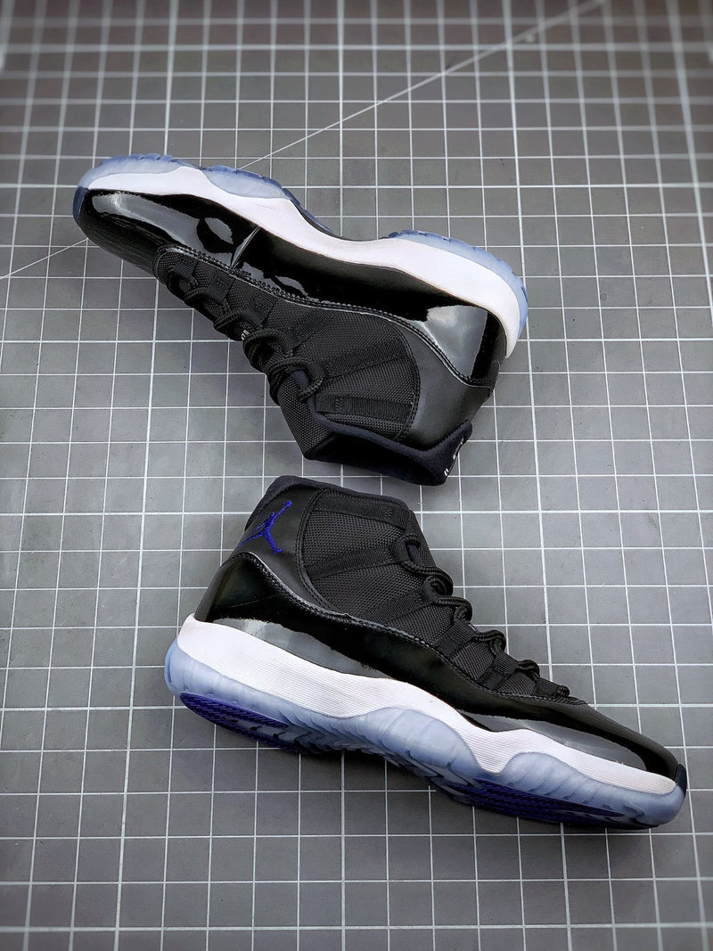 Nike Air Jordan 11 Space Jam