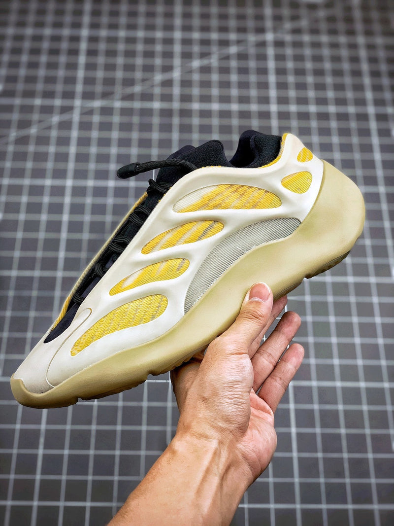 Adidas Yeezy 700 Boost V3 Srphym Sneakers