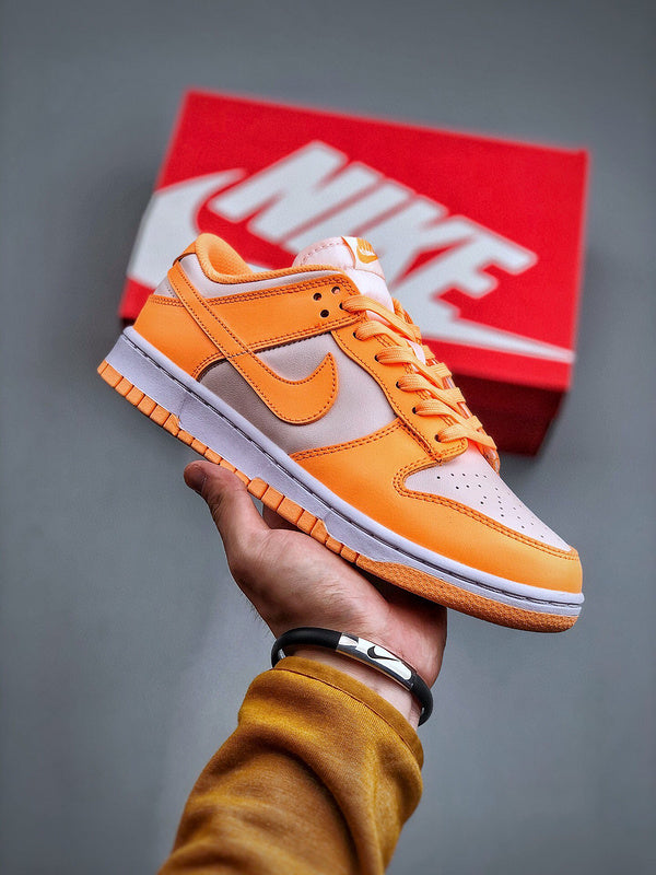 Nike SB Dunk Low "Peach Ceam" Sneakers