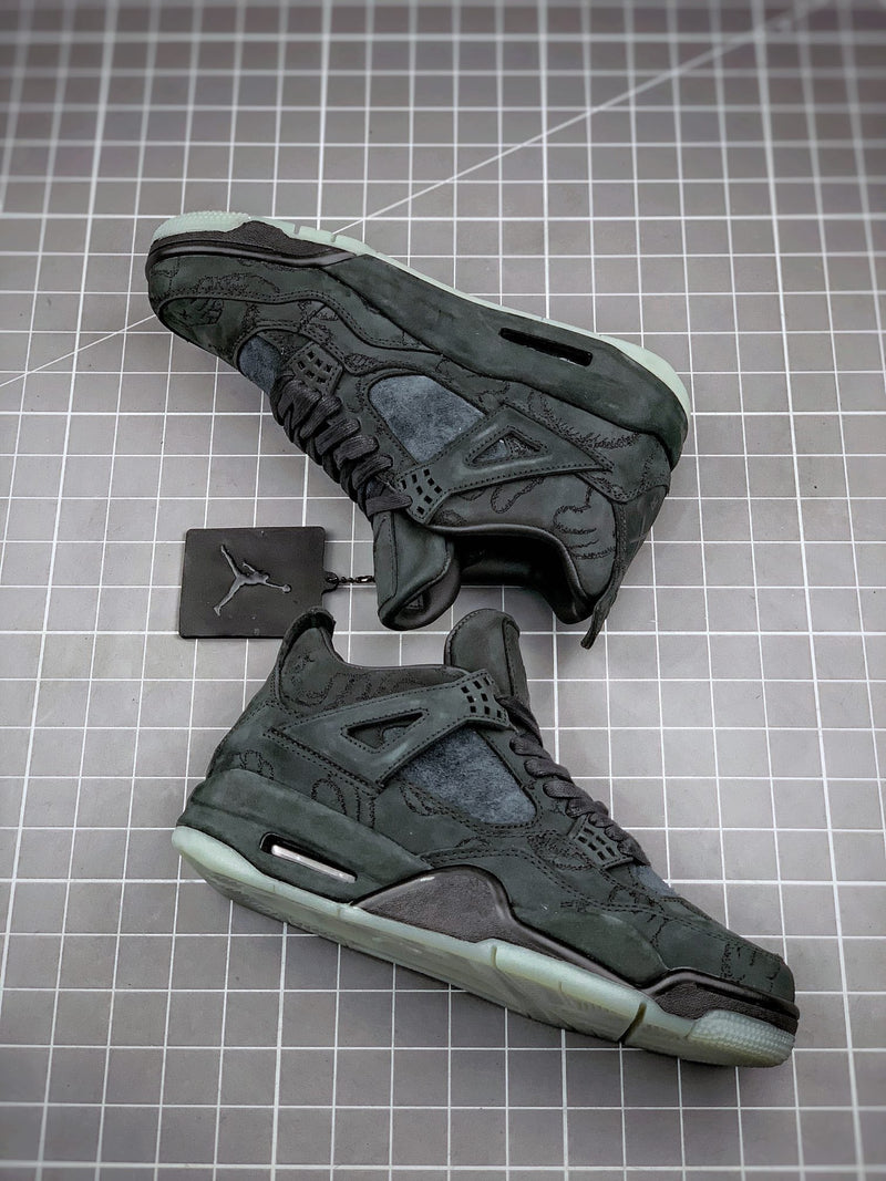 Nike Air Jordan 4 Retro Kaws Black