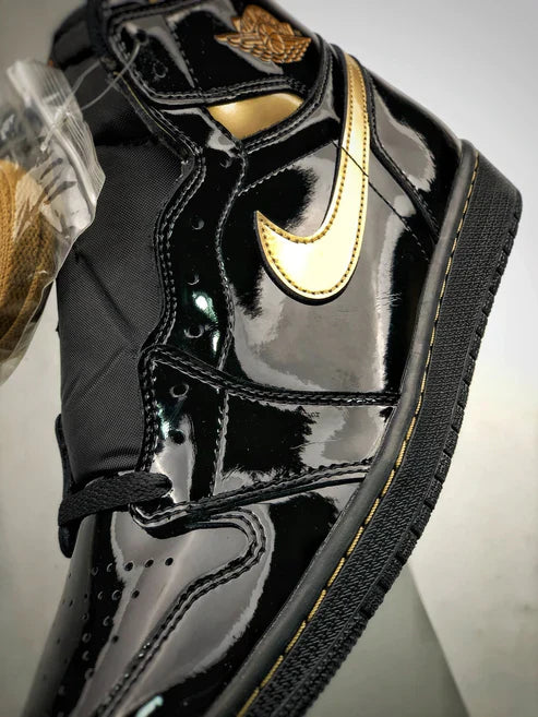 Nike Air Jordan 1 High "Black Gold"