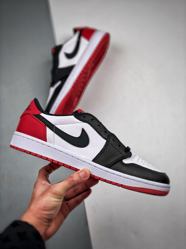 Nike Air Jordan 1 Low "Black Toe"