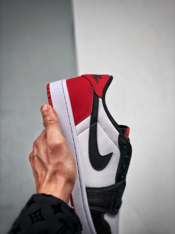 Nike Air Jordan 1 Low "Black Toe"