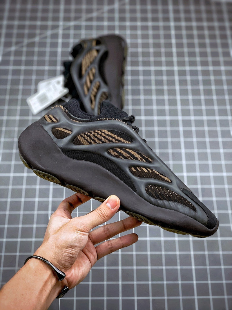 adidas yeezy 700 boost v3 eremiel