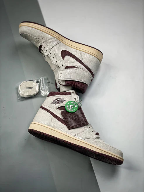 Tênis Nike x A Ma Maniere Air Jordan 1 High "Sail and Burgundy"