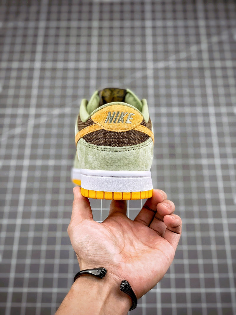 Tênis SE Dunk Low "Dusty Olive"