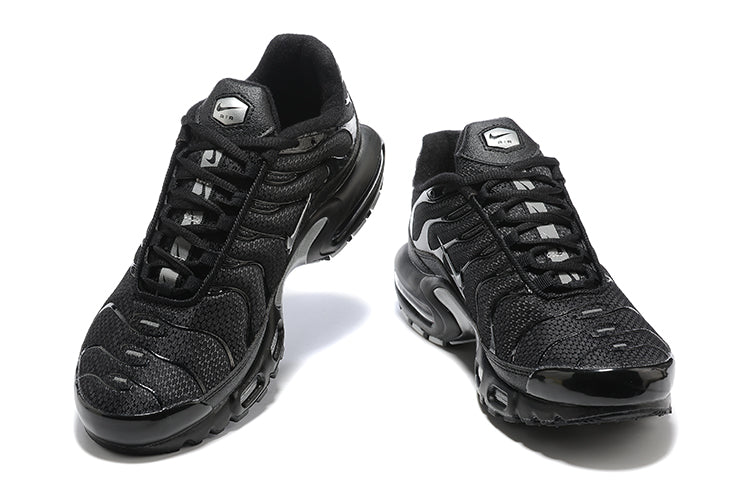 Nike Air Max Plus Tn "Triple Black"