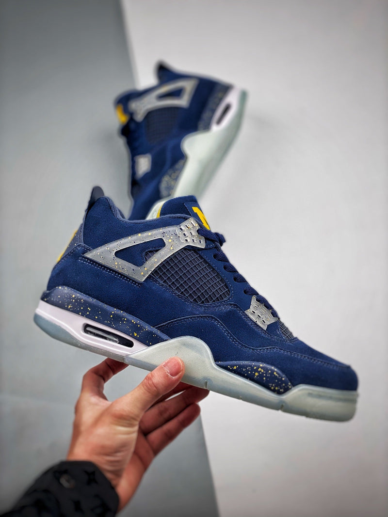 Tênis Nike Air Jordan 4 "Michigan"