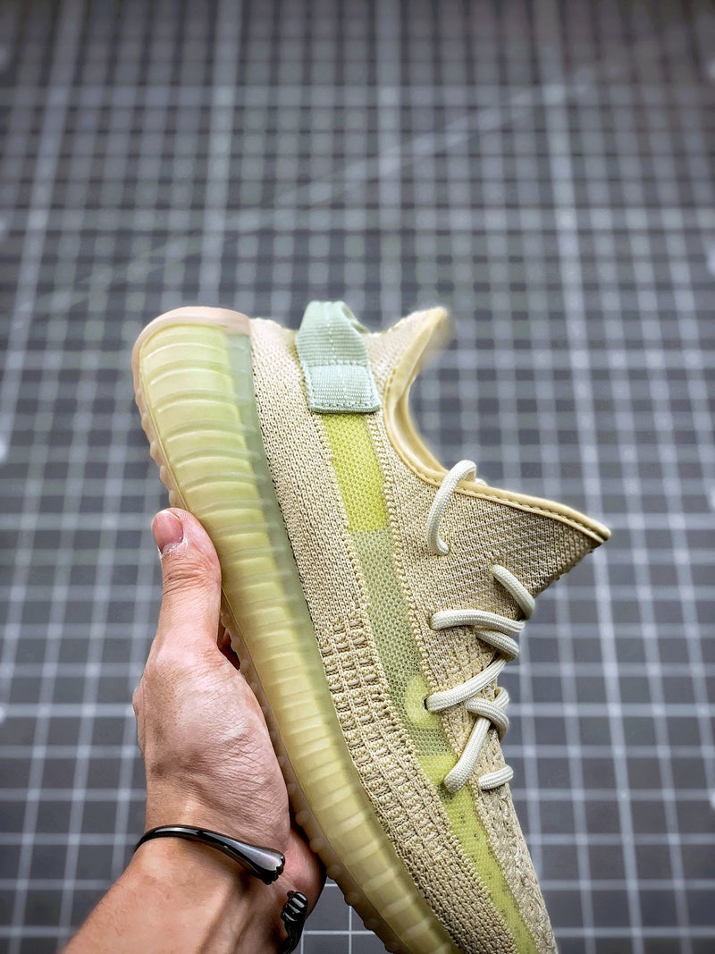 Tênis Adidas Yeezy 350 Boost V2 Flax