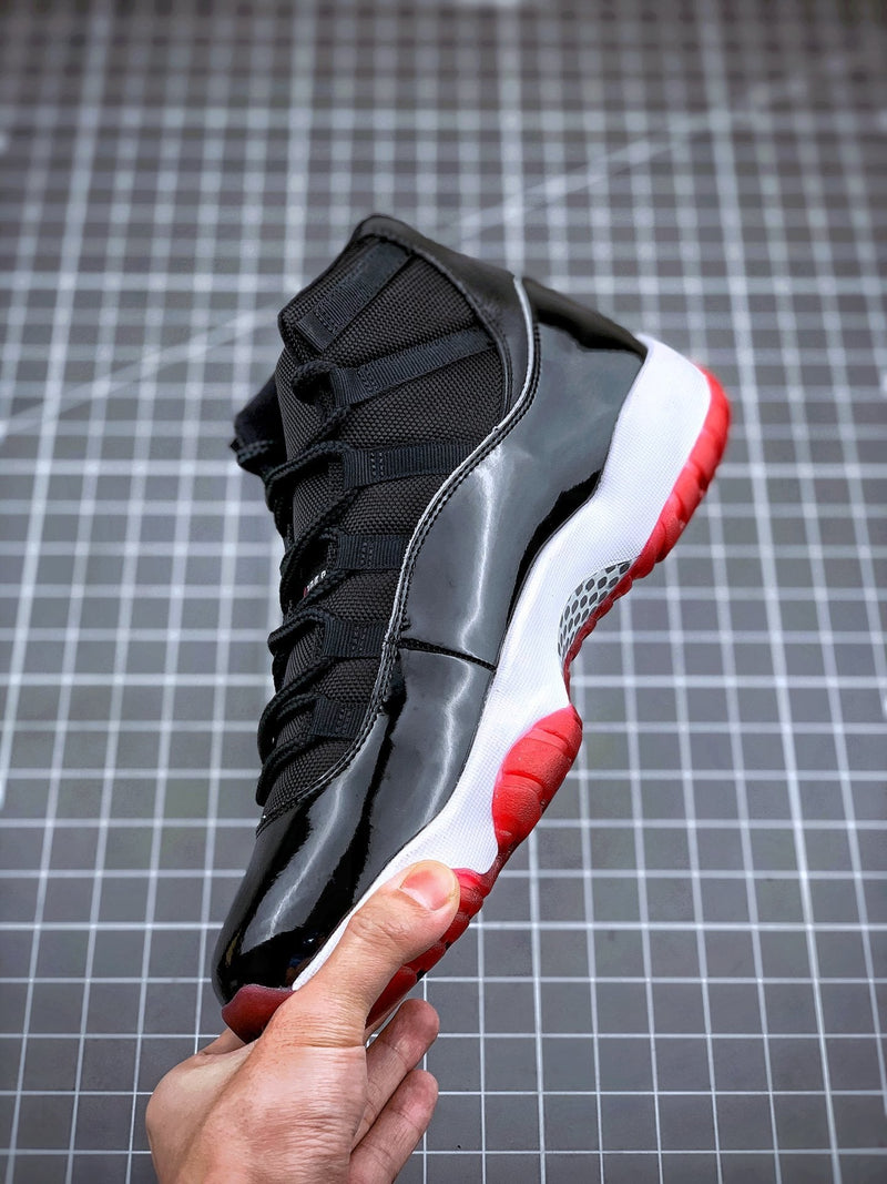 Nike Air Jordan 11 Bred