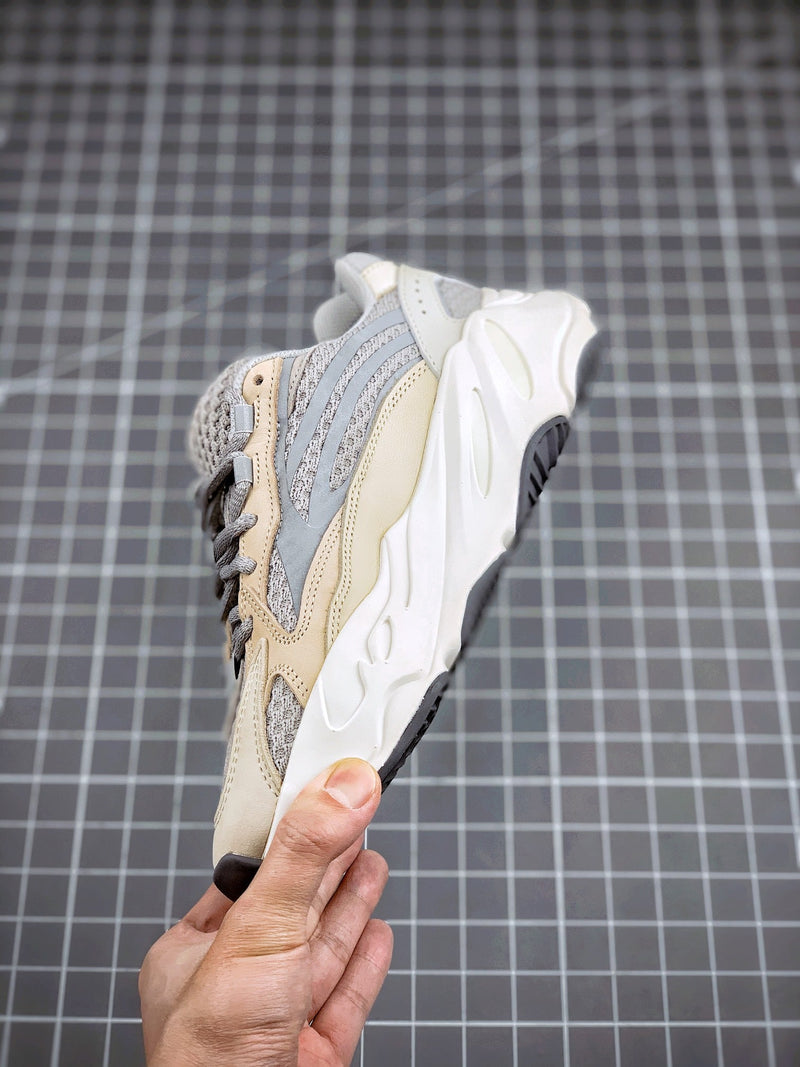 adidas yeezy 700 boost v2 cream