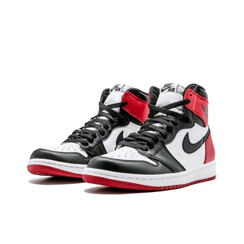 Nike Air Jordan 1 Retro Black Toe Sneakers