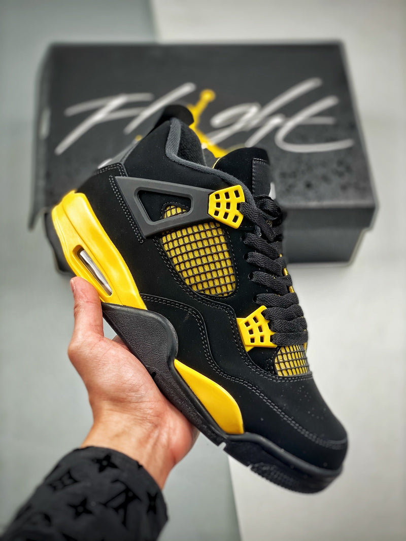 Nike Air Jordan 4 "Thunder"