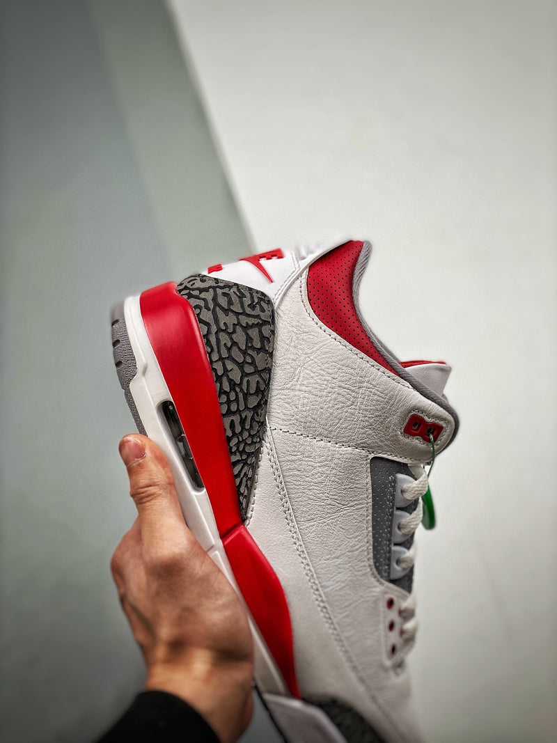 Nike Air Jordan 3 Retro "Fire Red"