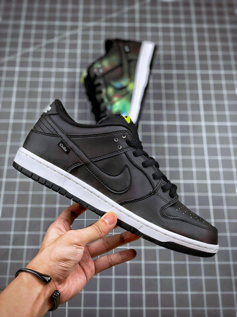 Tênis Nike SB Dunk Low x Civilist