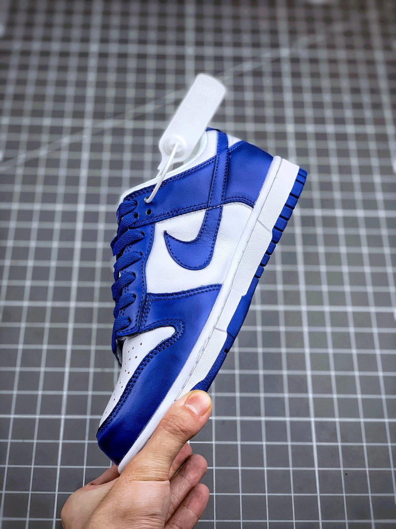 Nike SB Dunk Low "Kentucky" Sneakers