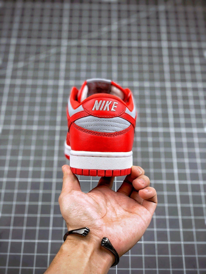 Tênis Nike SB Dunk Low "UNLV"