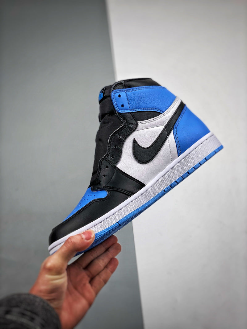 Tênis Nike Air Jordan 1 High "UNC Toe"