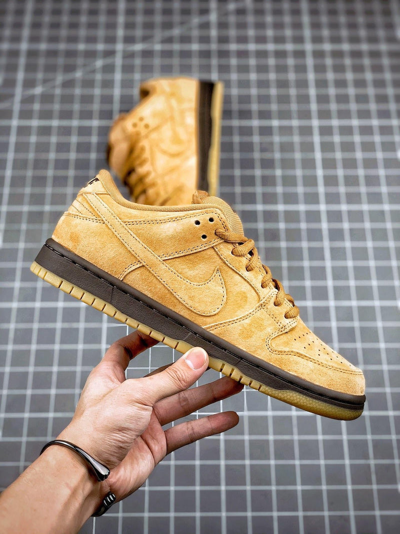 Tênis Nike SB Dunk Low "Wheat Mocha"