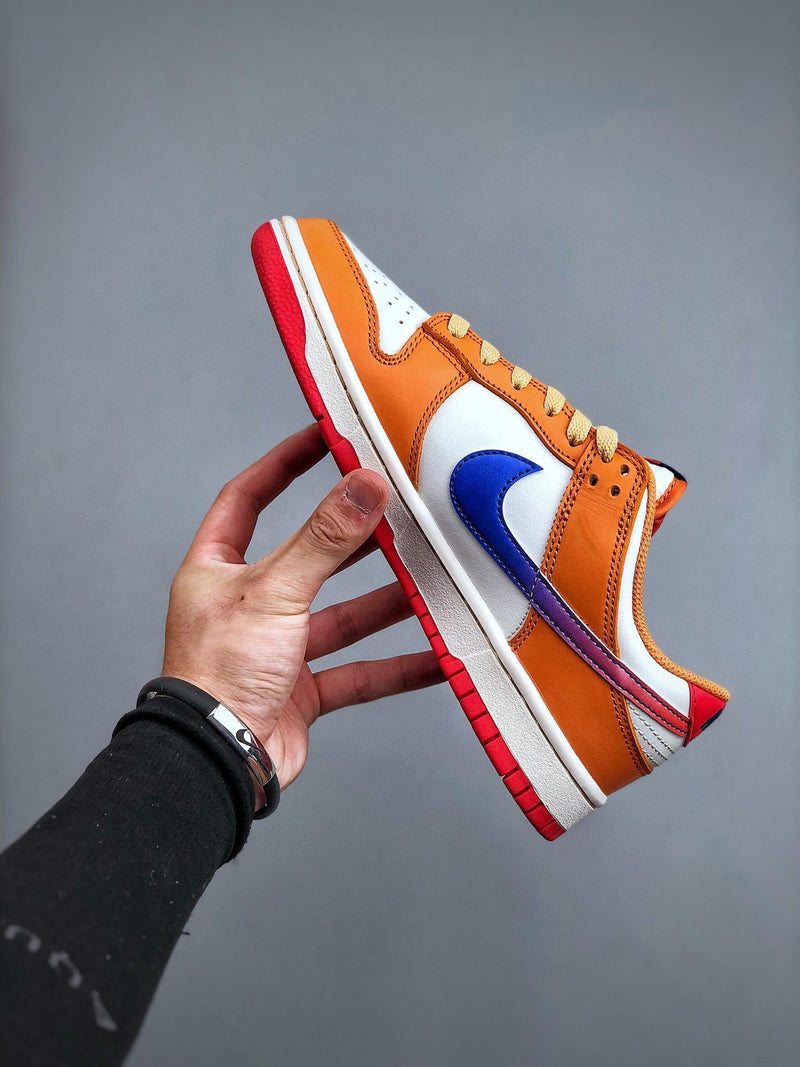 Nike SB Dunk Low "Hot Curry" Sneakers