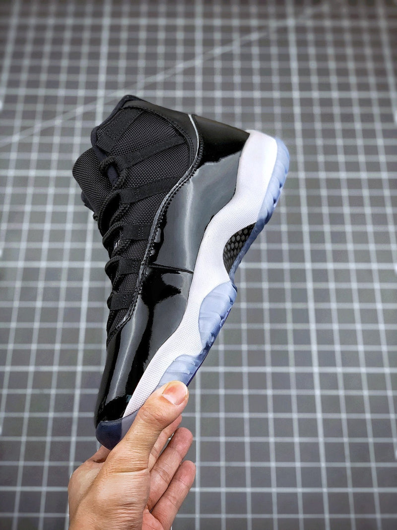 Nike Air Jordan 11 Space Jam